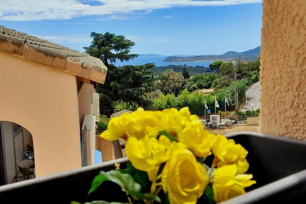 Coquet Duplex En Residence Avec Piscine ラ・クロワ・ヴァルメ エクステリア 写真